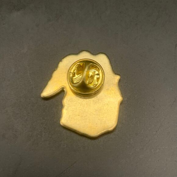 Vintage Guardian Angel Pin Brooch Religious - Picture 2 of 4